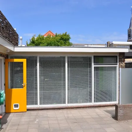 Centraal Aan Zee Apartment *