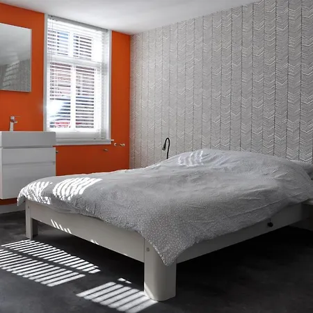 Centraal Aan Zee Apartment *